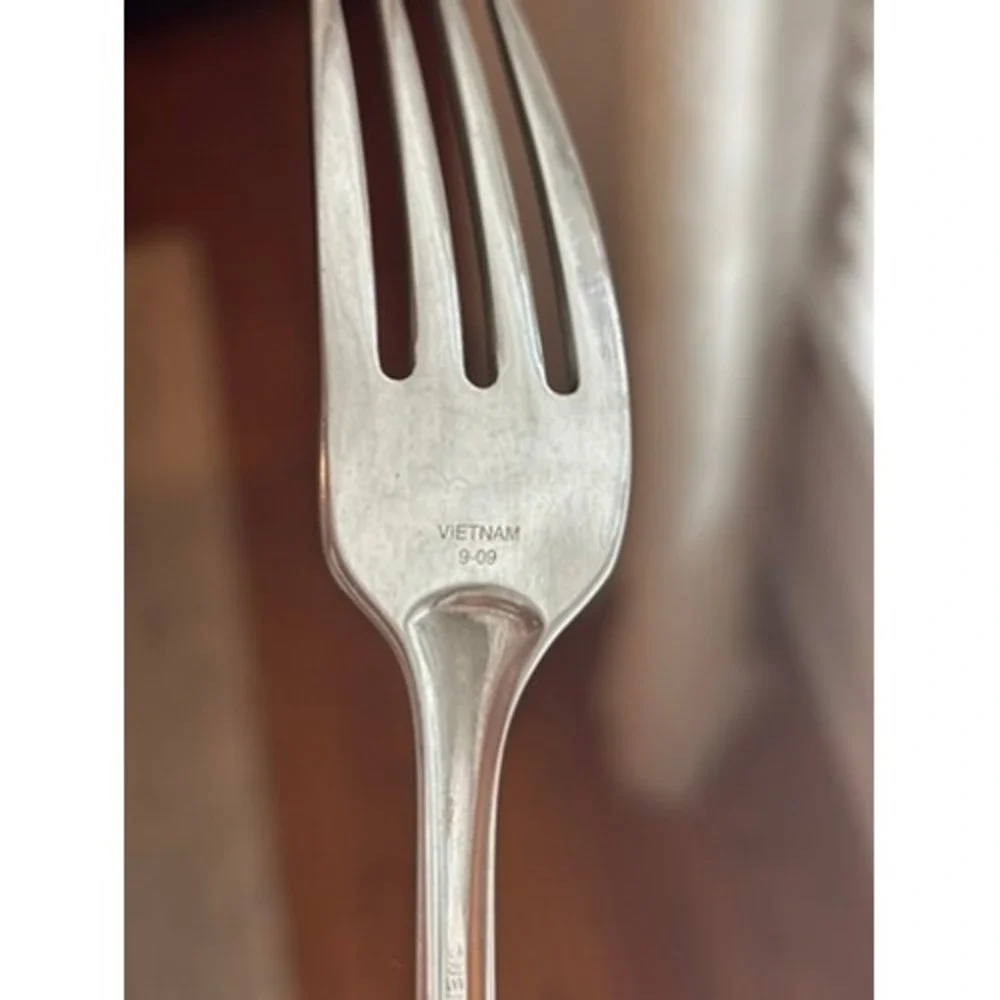 Oneida Flatware Set 51pc Silver Satin Sand Dune Stainless Steel Contemporary